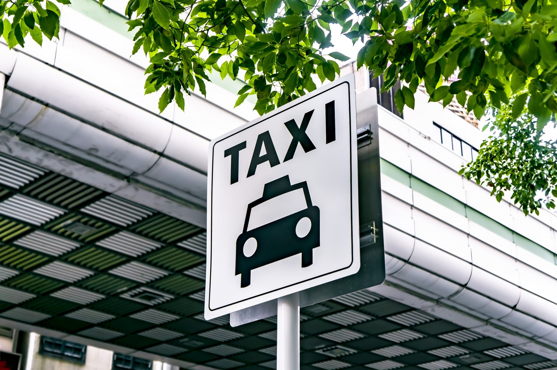 タクシー会社に転職(就職)は難しい?