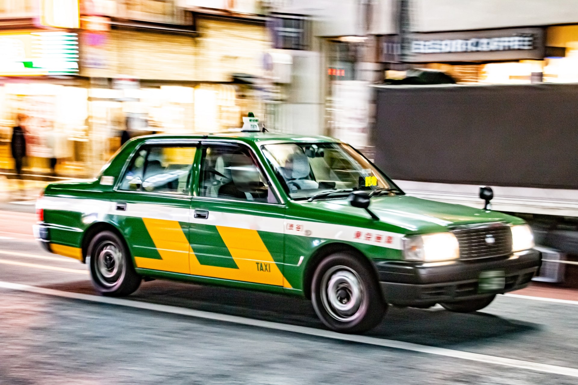 タクシー運転手は楽しい仕事!転職前に適性を知っておこう