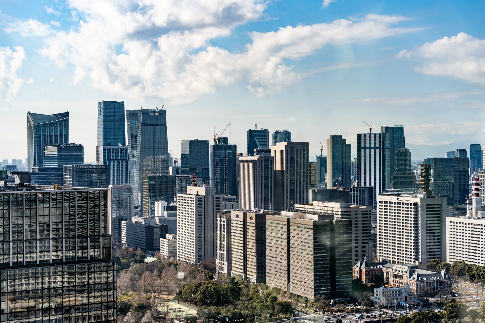 千代田区でタクシードライバーとして働くうえで知っておきたい地域の特色