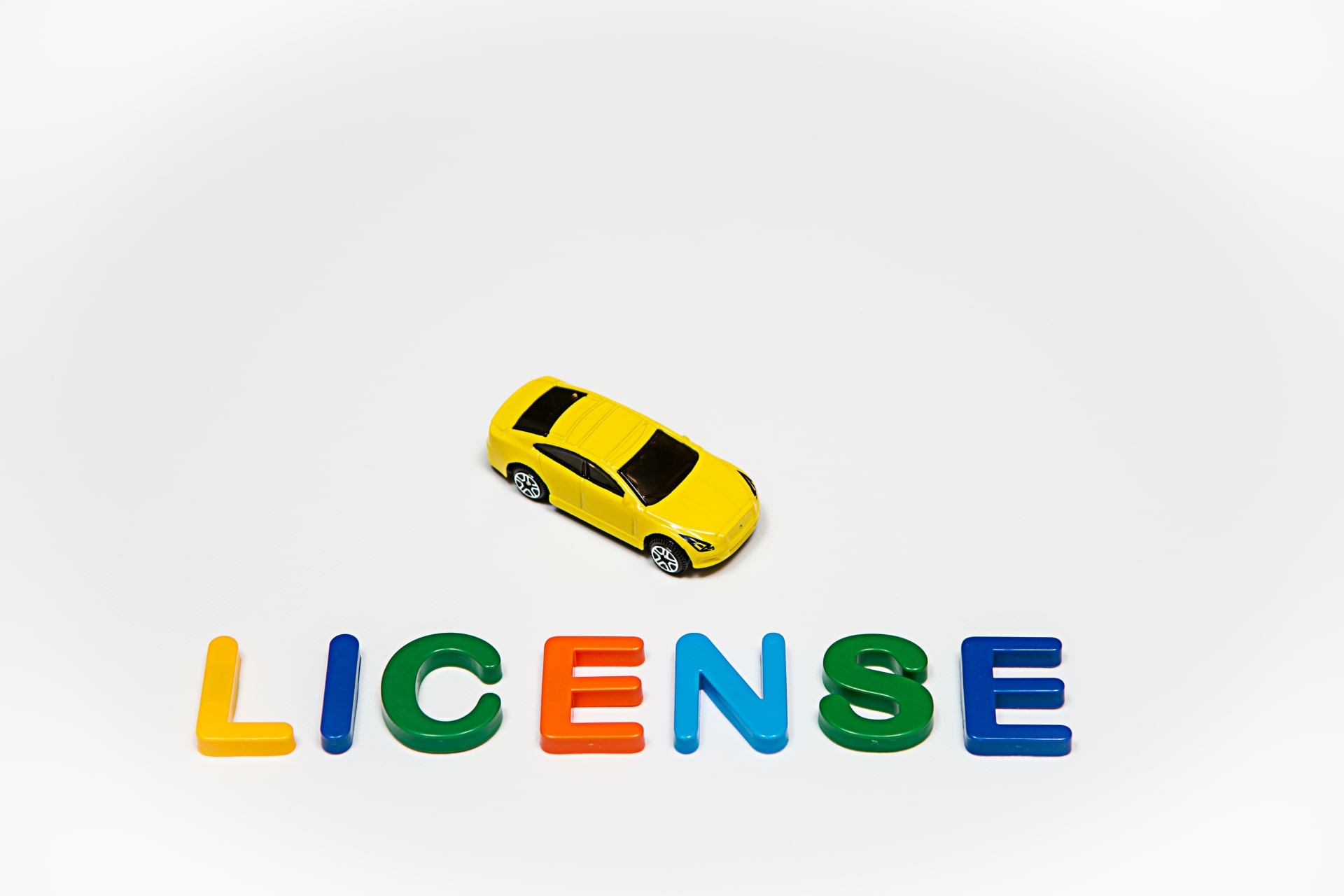 ハイヤードライバーへ転職するには第二種普通免許が必要