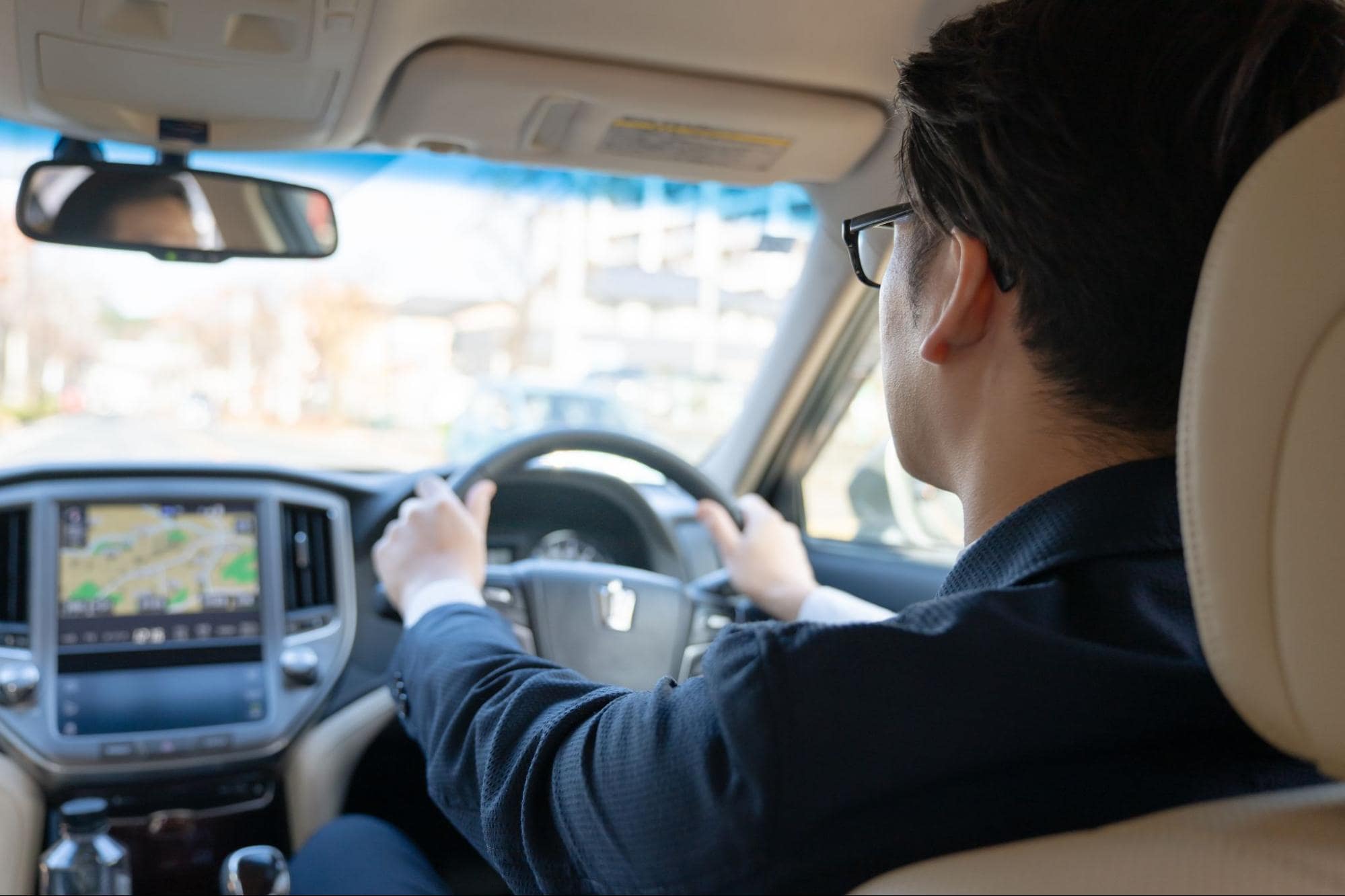 20代の若手タクシー運転手が急増中！その人気の秘密に迫る
